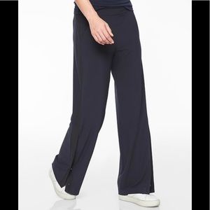 Athleta Gramercy Pants - Black - Size 14